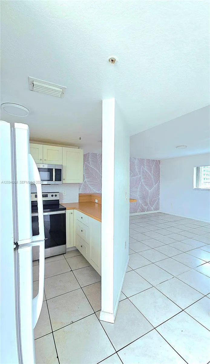 En Renta 328 NW 12th Avenue 11, Miami, FL 33128, Miami, FL 33128