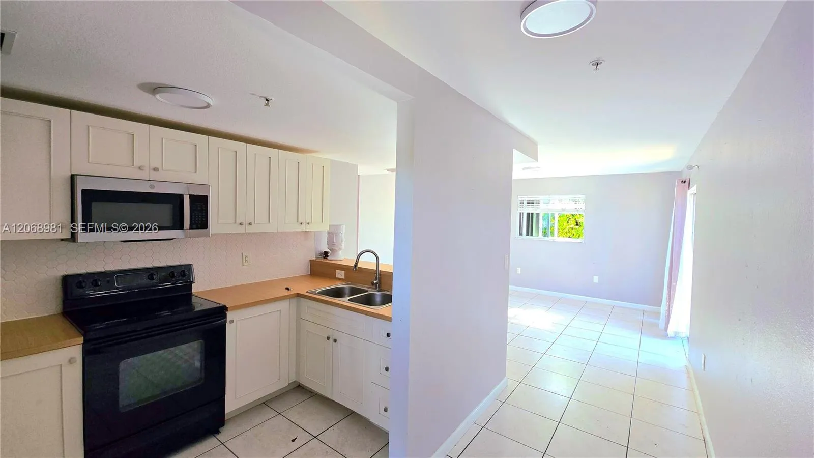 Foto de propiedad en 328 NW 12th Avenue 12, Miami, FL 33128 Miami con MLS# 