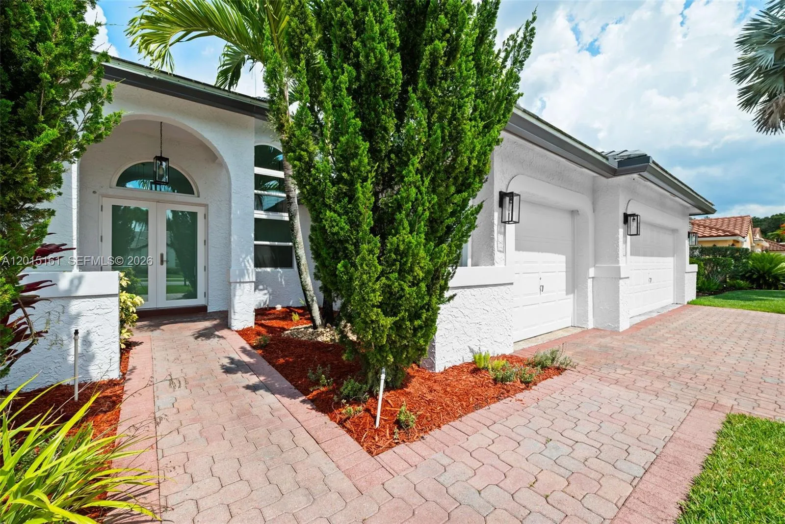 Foto de propiedad en 3292 Ridge Trace, Davie, FL 33328 Davie con MLS# 