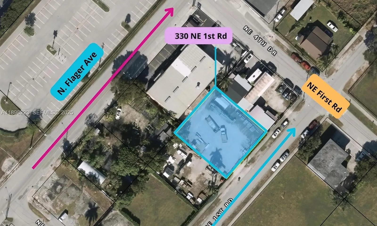 Foto de propiedad en 330 NE 1st Road, Homestead, FL 33030 Homestead con MLS# 