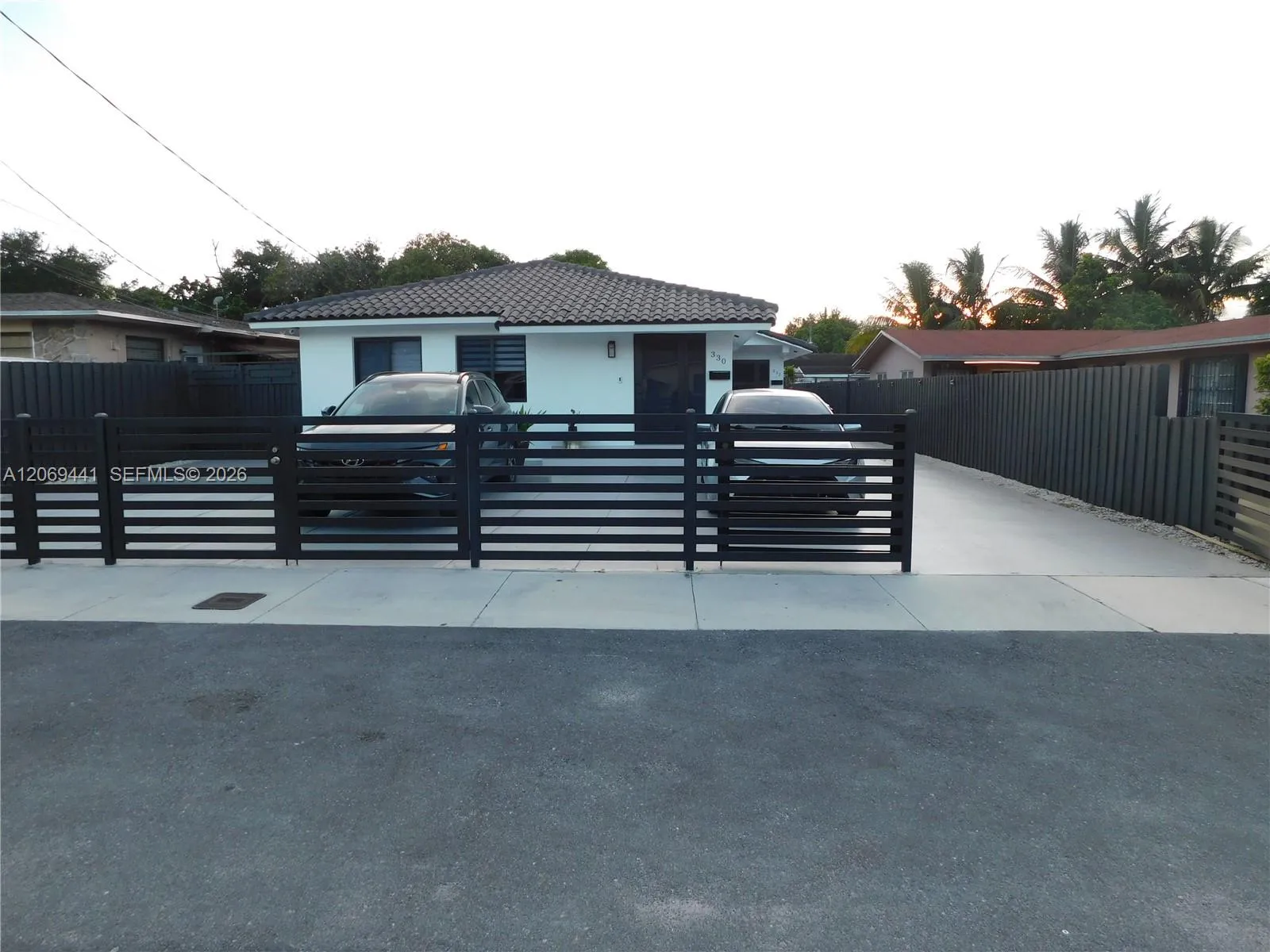 Foto de propiedad en 330 NW 43rd Place 332, Miami, FL 33126 Miami con MLS# 