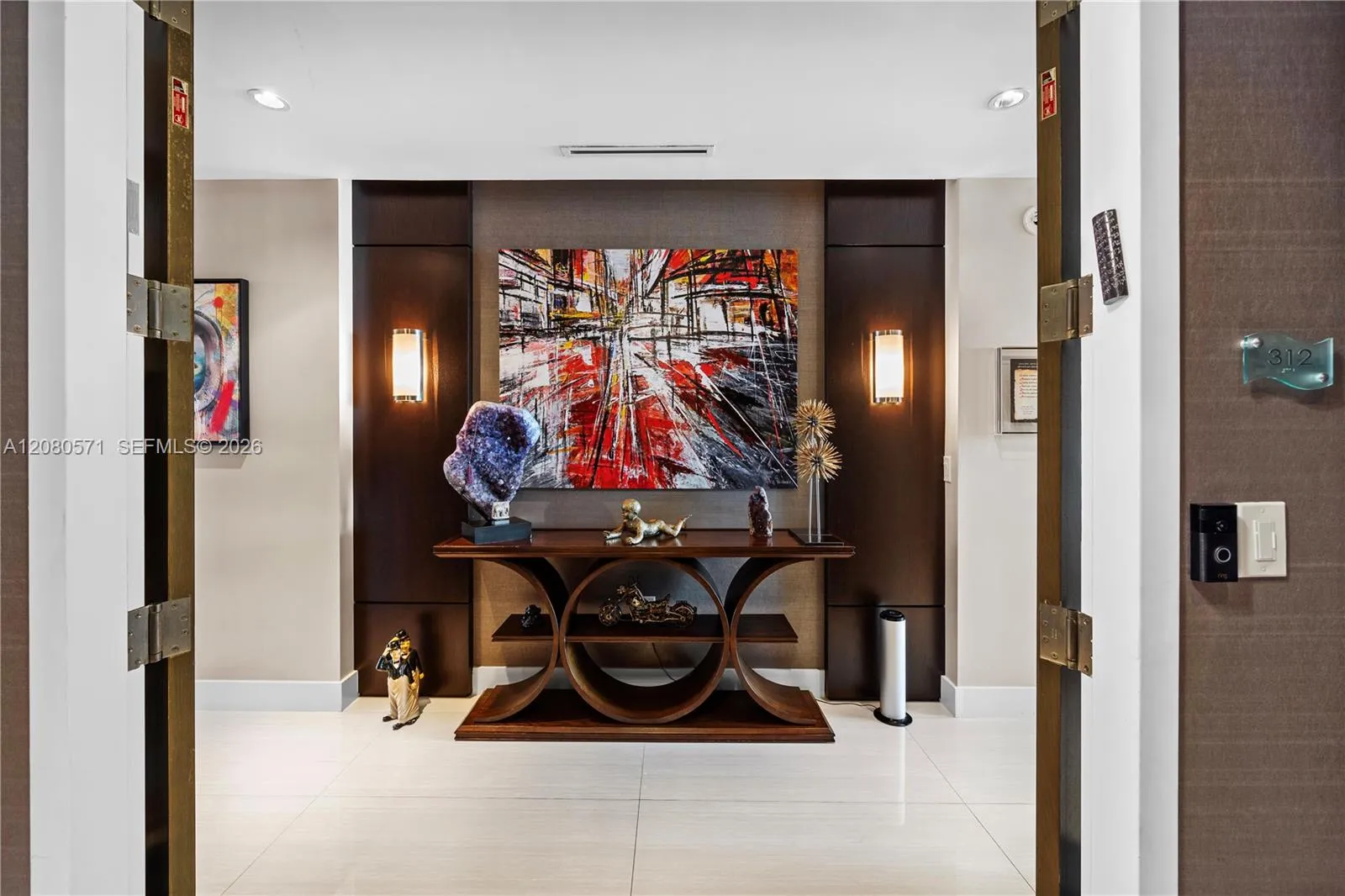 Foto de propiedad en 3300 NE 188th Street 312, Aventura, FL 33180 Aventura con MLS# 