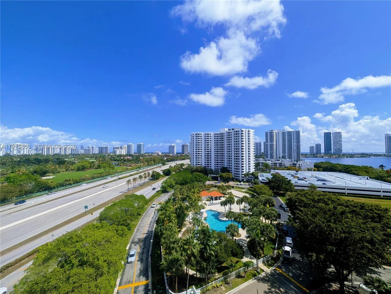 Foto de propiedad en 3300 NE 191st Street 1208, Aventura, FL 33180 Aventura con MLS# 