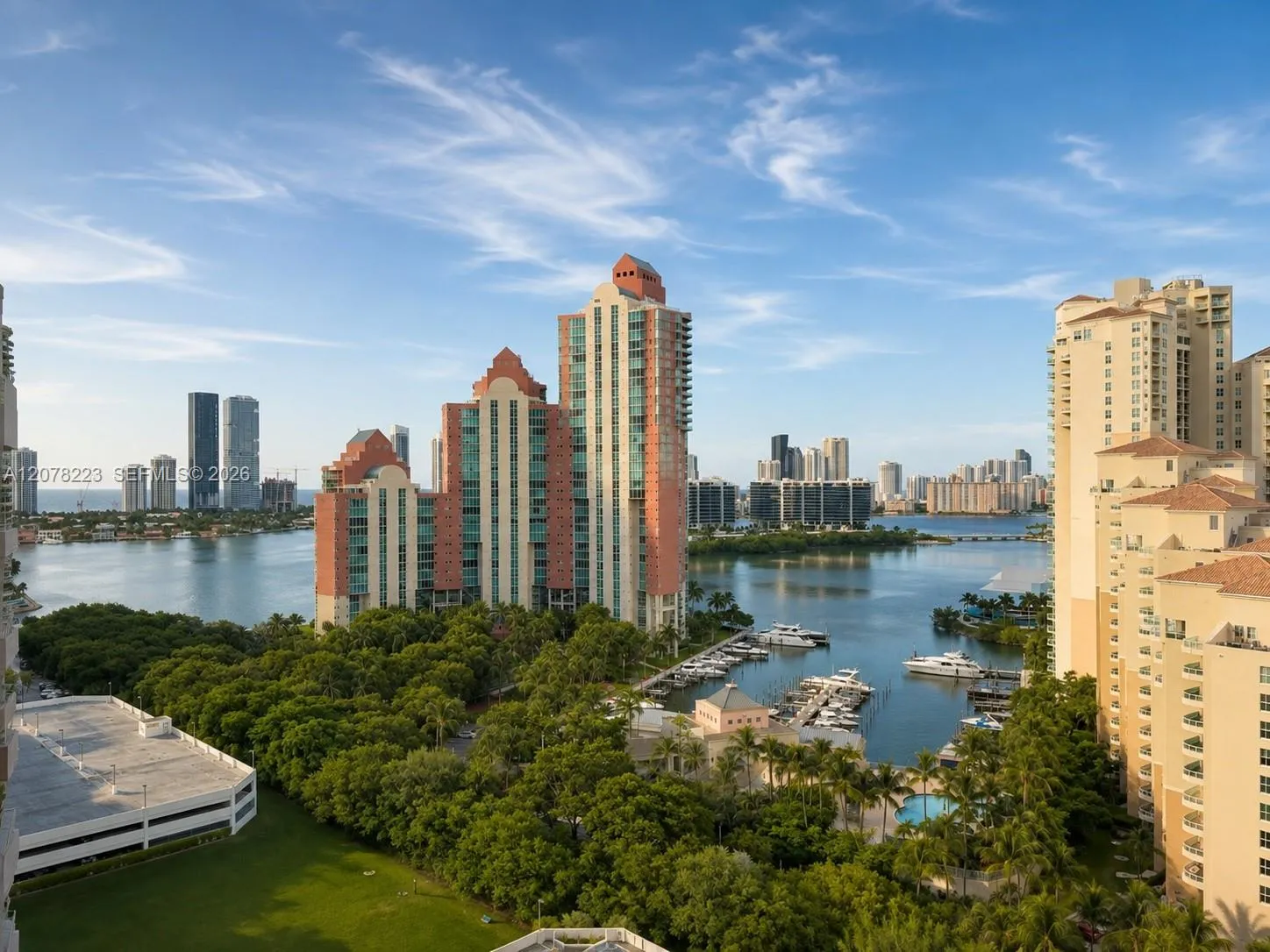 Foto de propiedad en 3300 NE 191st Street PH16, Aventura, FL 33180 Aventura con MLS# 