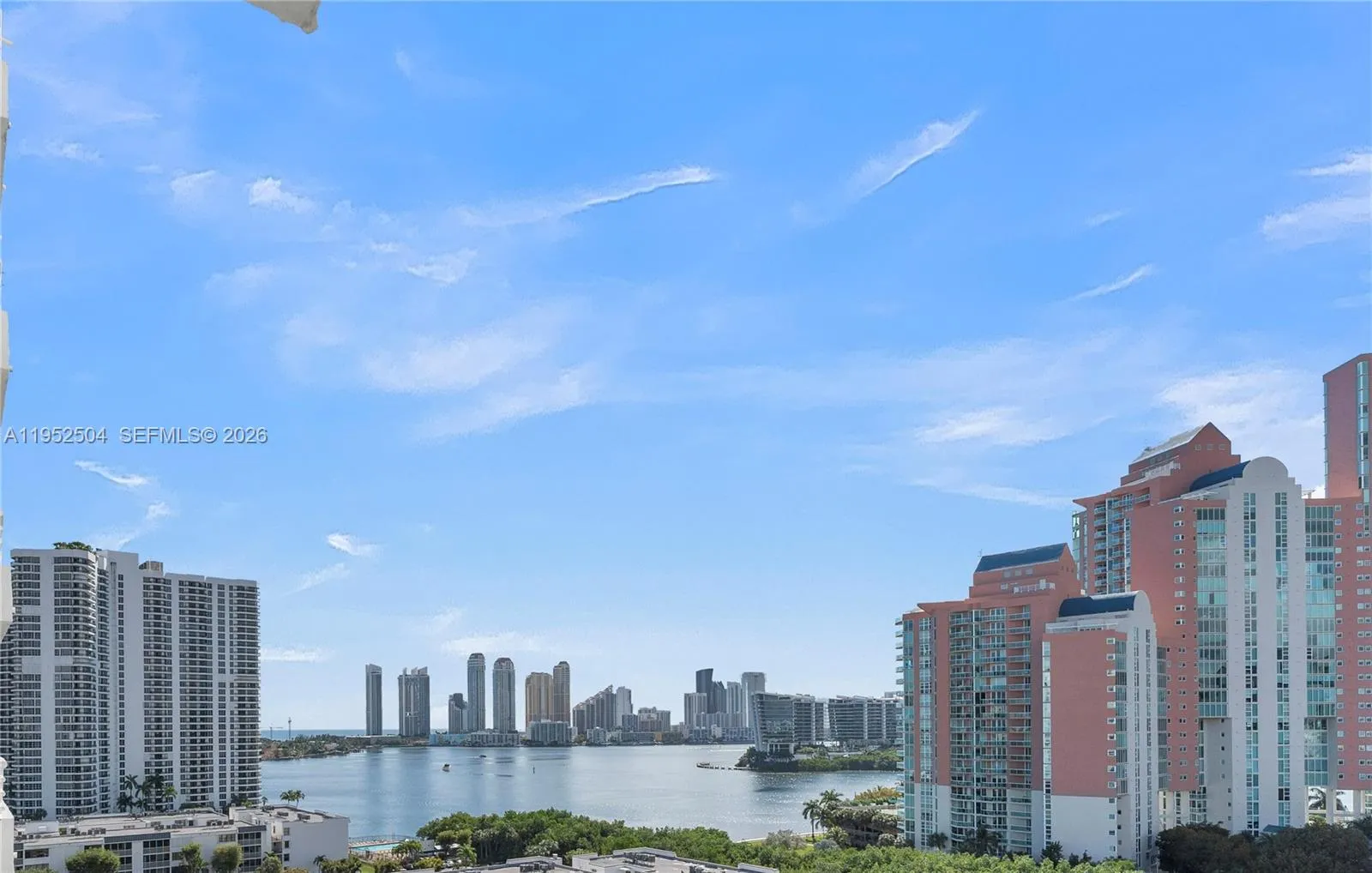 Foto de propiedad en 3300 NE 192nd Street 1414, Aventura, FL 33180 Aventura con MLS# 