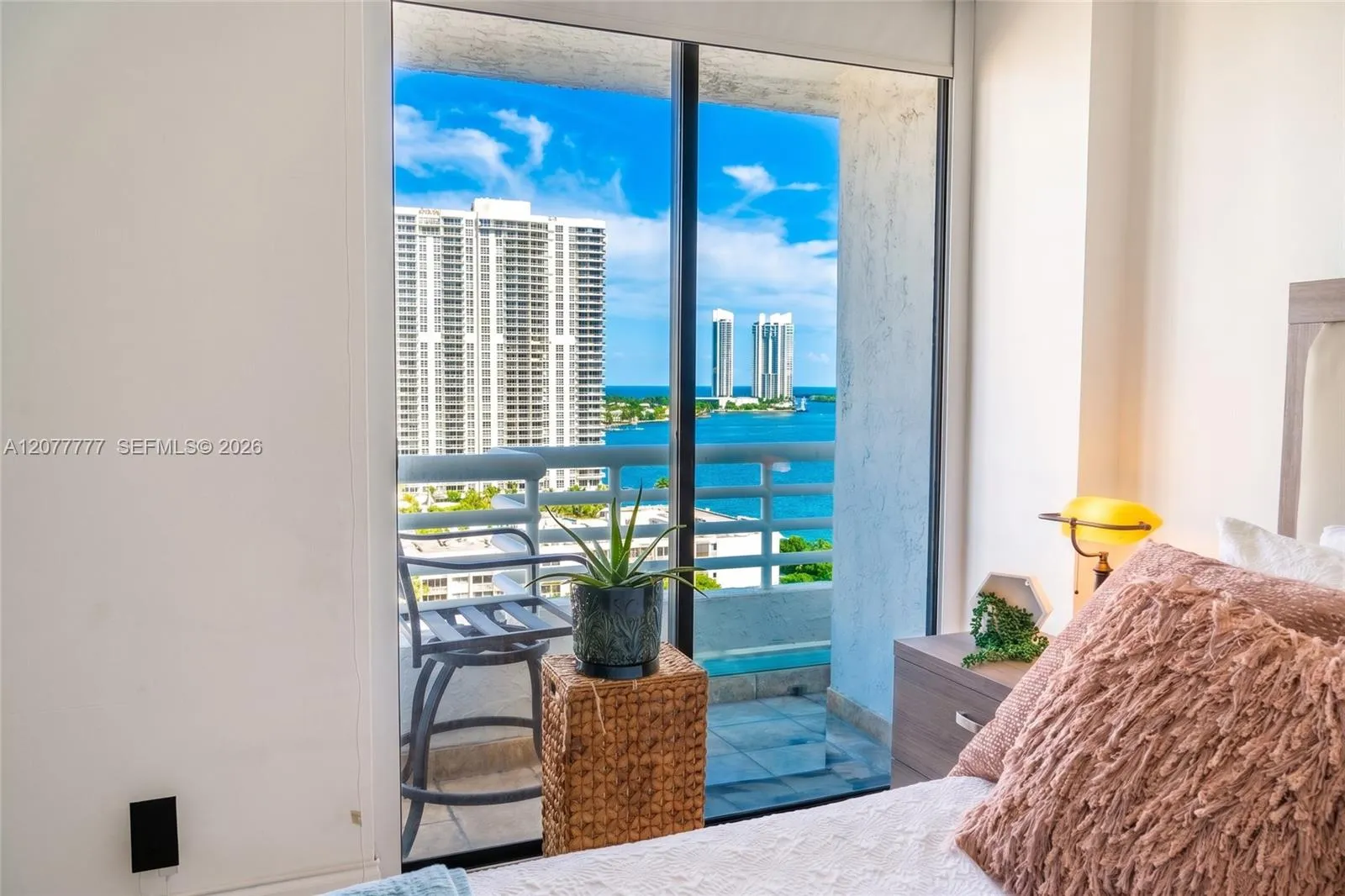 Foto de propiedad en 3300 NE 192nd Street 1612, Aventura, FL 33180 Aventura con MLS# 