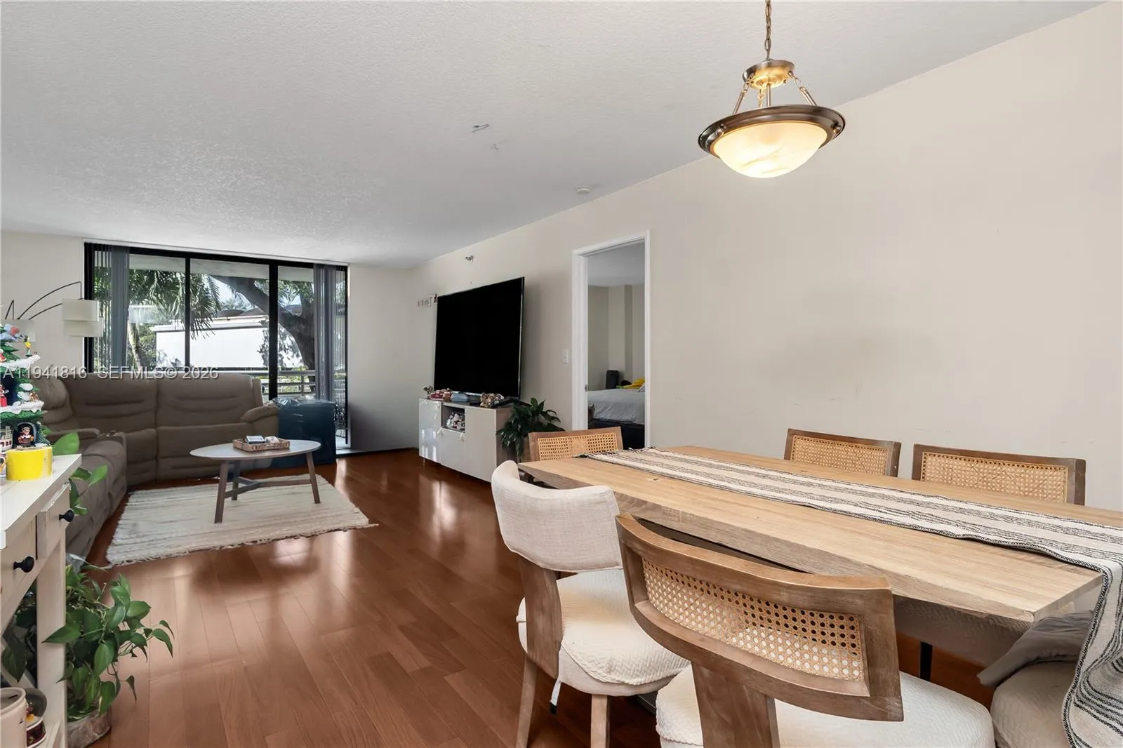 Foto de propiedad en 3300 NE 192nd Street 202, Aventura, FL 33180 Aventura con MLS# 