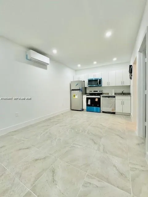 En Renta 3300 SW 80th Avenue 2, Miami, FL 33155, Miami, FL 33155