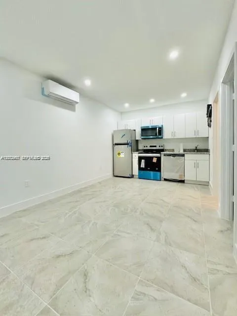 En Renta 3300 SW 80th Avenue, Miami, FL 33155, Miami, FL 33155