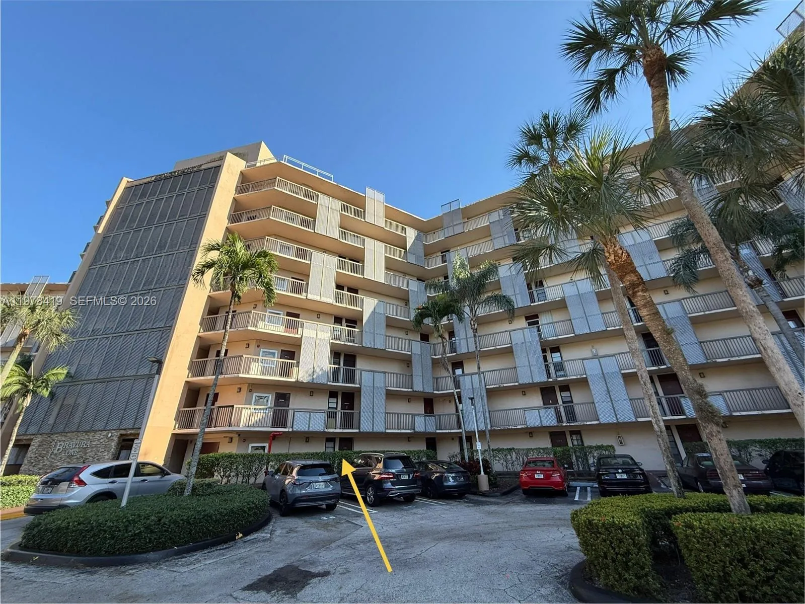 Foto de propiedad en 3301 N Country Club Drive 106, Aventura, FL 33180 Aventura con MLS# 