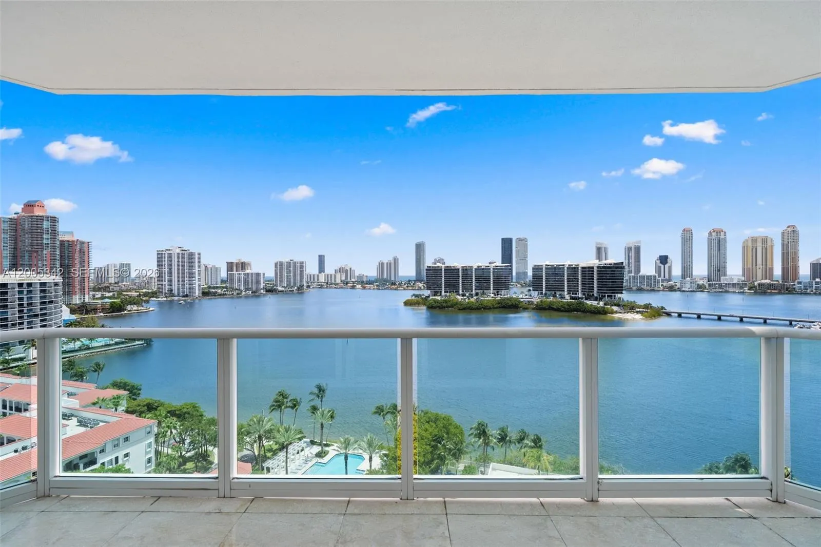 Foto de propiedad en 3301 NE 183rd Street 1604, Aventura, FL 33160 Aventura con MLS#
