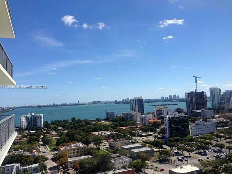 Foto de propiedad en 3301 NE 1st Avenue H2408, Miami, FL 33137 Miami con MLS# 