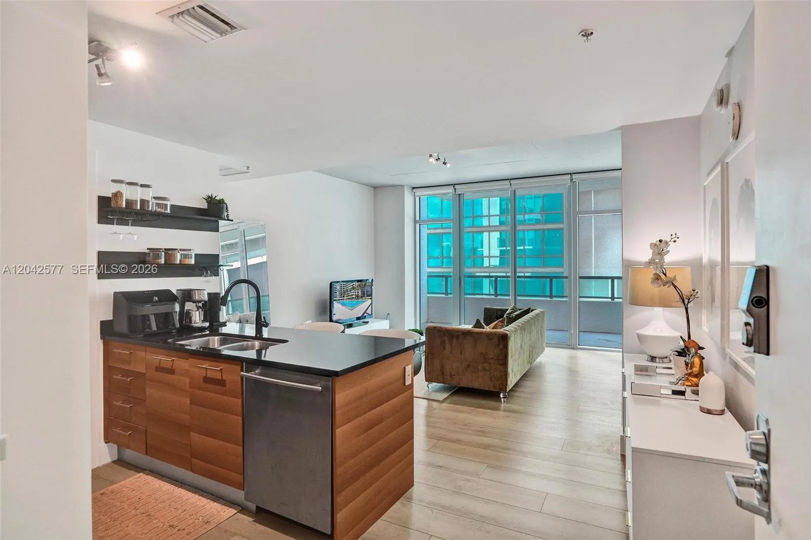 Vendido 3301 NE 1st Avenue L0302, Miami, FL 33137, Miami, FL 33137
