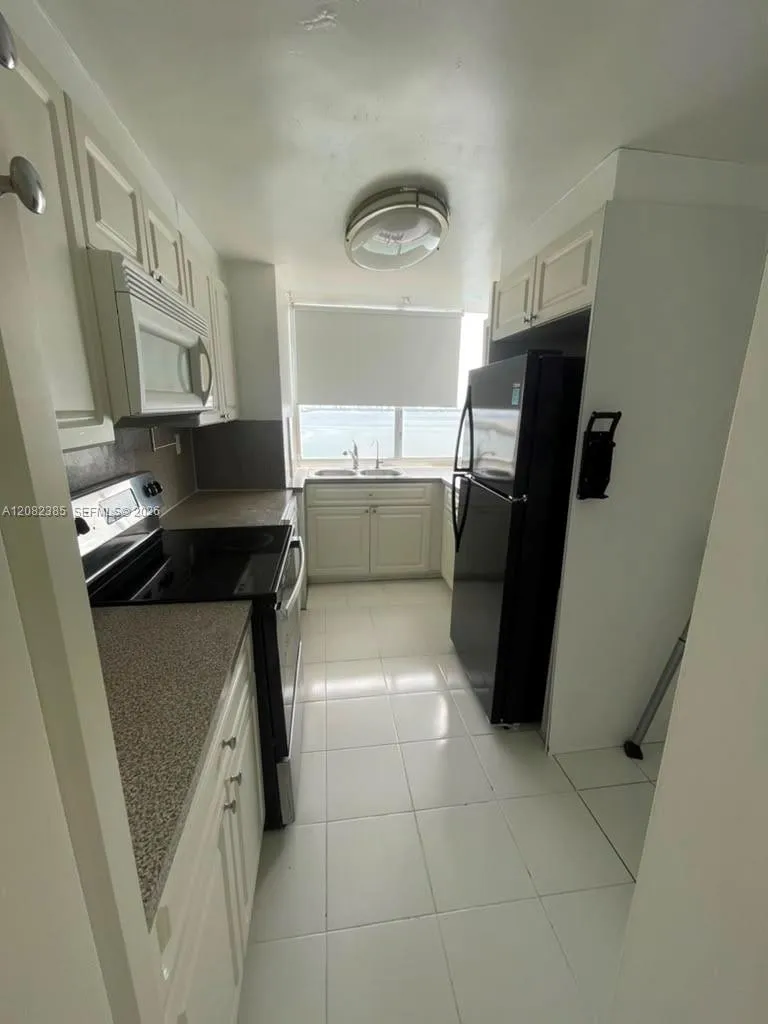 Foto de propiedad en 3301 NE 5th Avenue 1211, Miami, FL 33137 Miami con MLS# 
