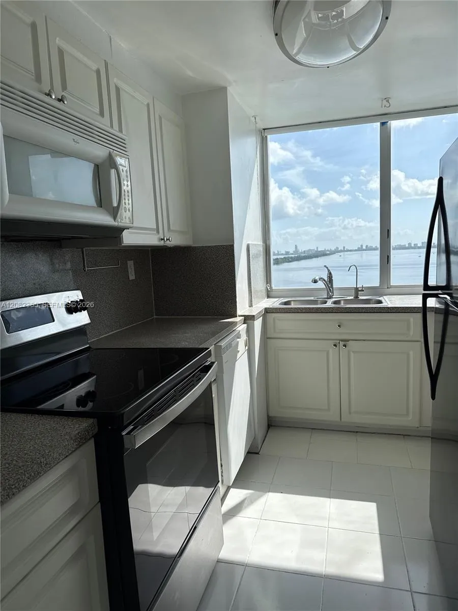 Foto de propiedad en 3301 NE 5th Avenue 1211, Miami, FL 33137 Miami con MLS#
