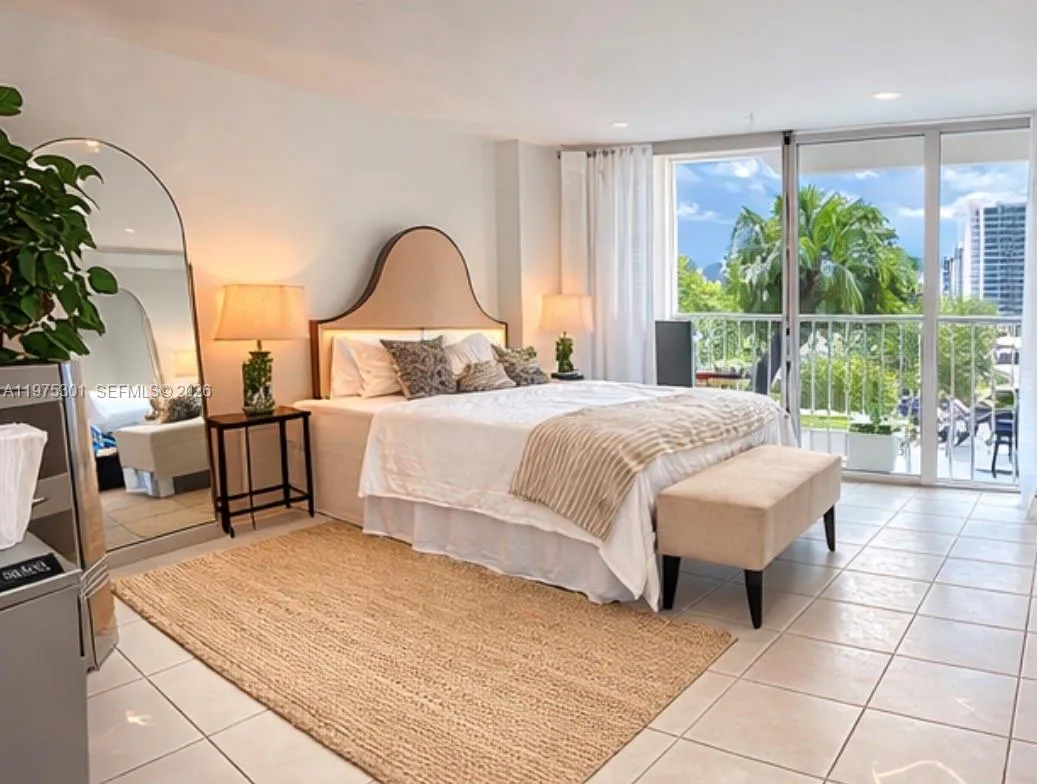 Foto de propiedad en 3301 NE 5th Avenue 519, Miami, FL 33137 Miami con MLS# 