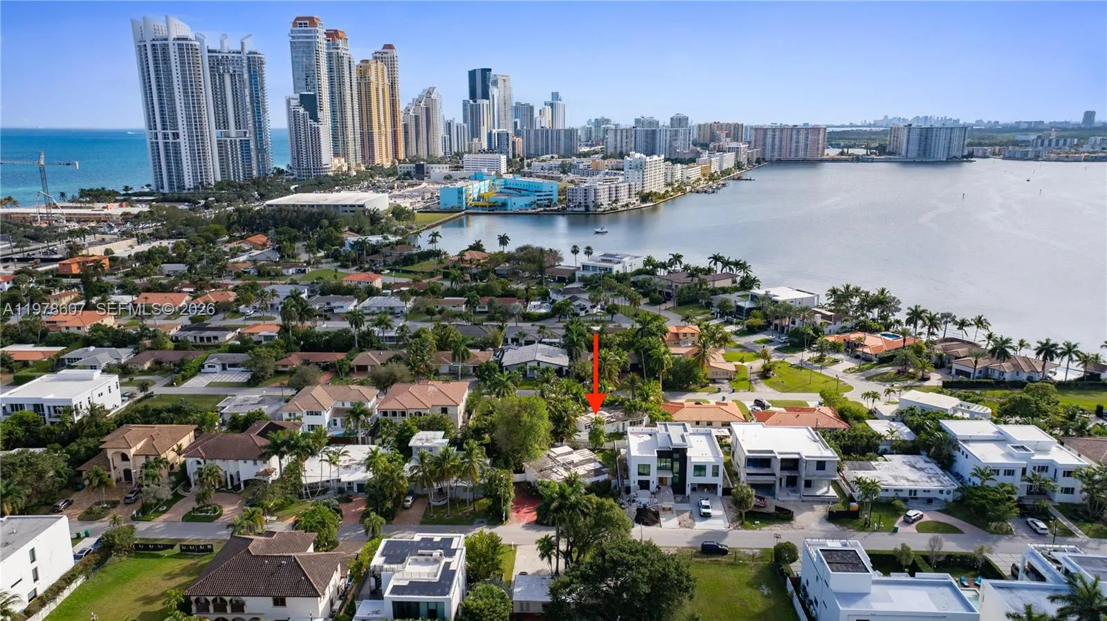 Foto de propiedad en 331 188th Street, Sunny Isles Beach, FL 33160 Sunny Isles Beach con MLS# 