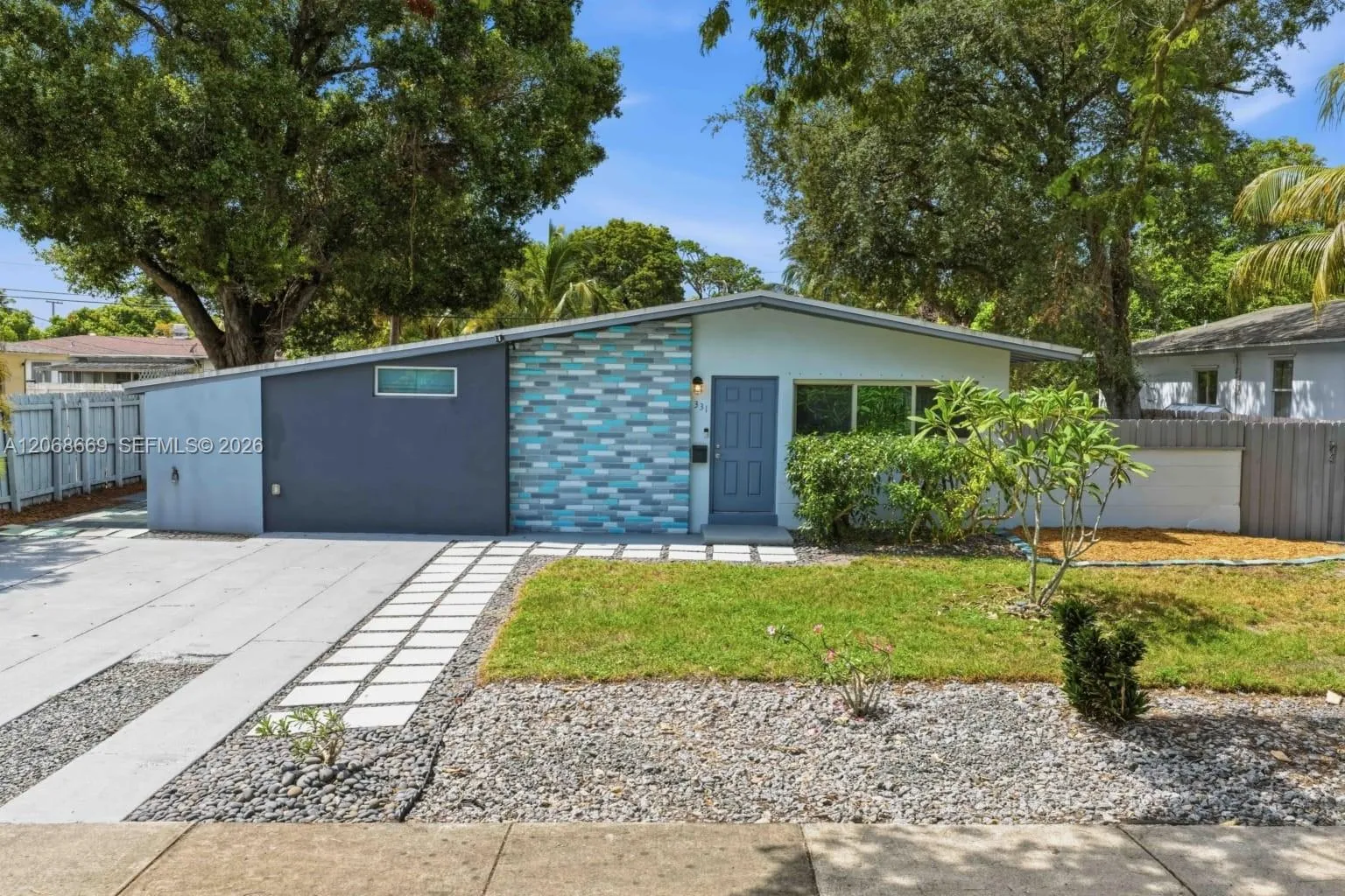 Foto de propiedad en 331 Delaware Avenue, Fort Lauderdale, FL 33312 Fort Lauderdale con MLS# 