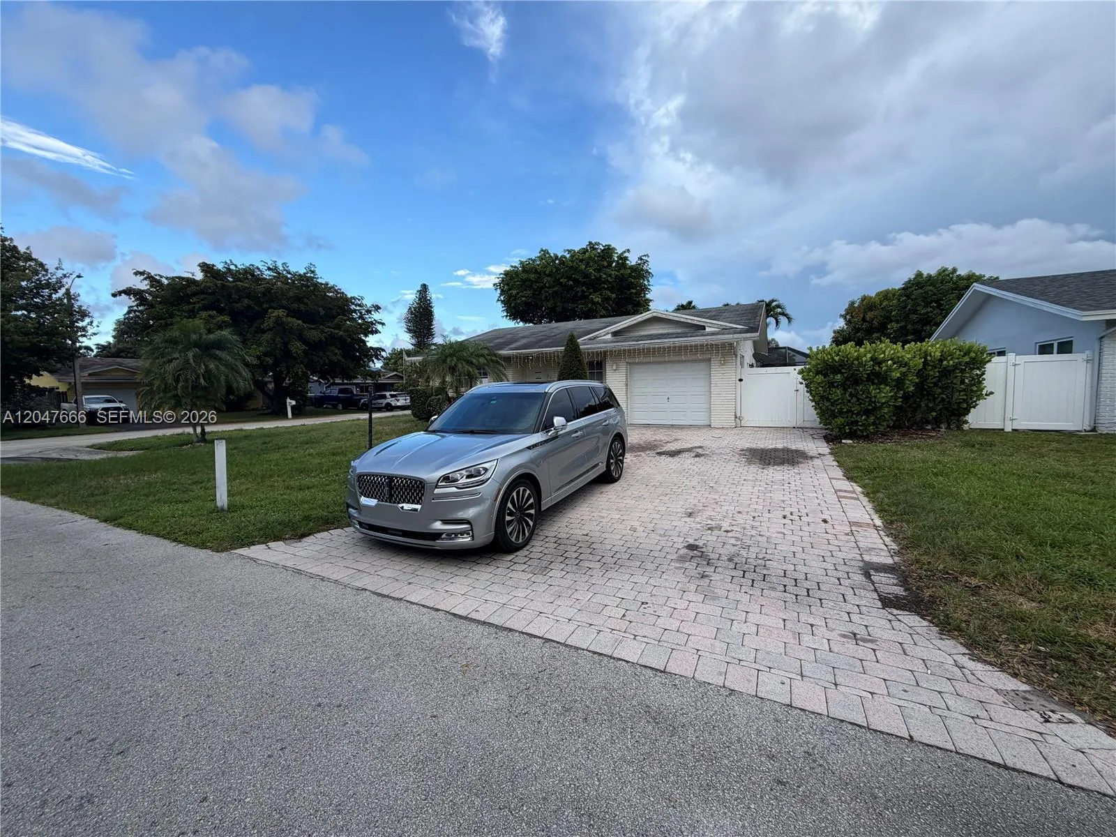 Vendido 3314 NW 69th Street, Fort Lauderdale, FL 33309, Fort Lauderdale, FL 33309