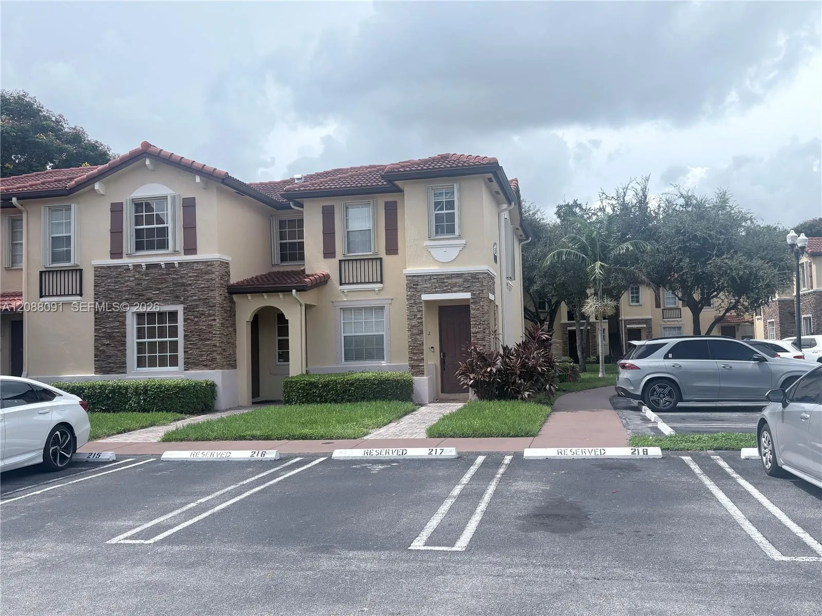 En Venta 3320 NE 13th Cir Drive 112-23, Homestead, FL 33033, Homestead, FL 33033