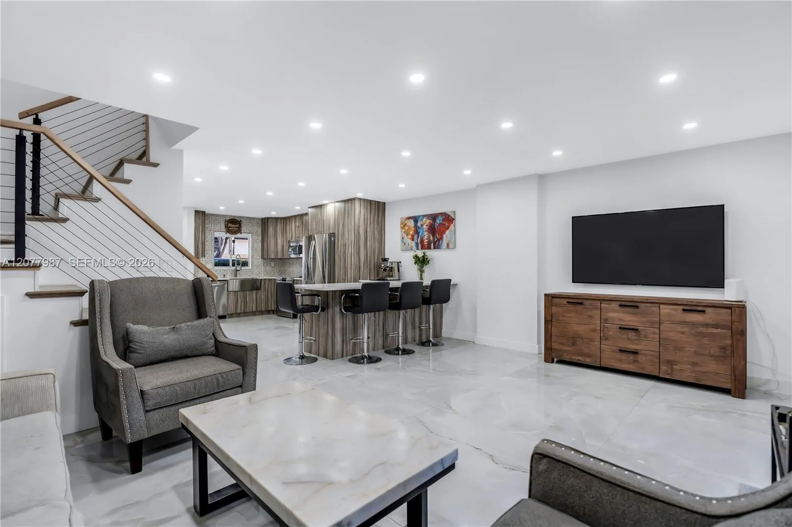 Foto de propiedad en 3321 Simms Street 13B, Hollywood, FL 33021 Hollywood con MLS# 