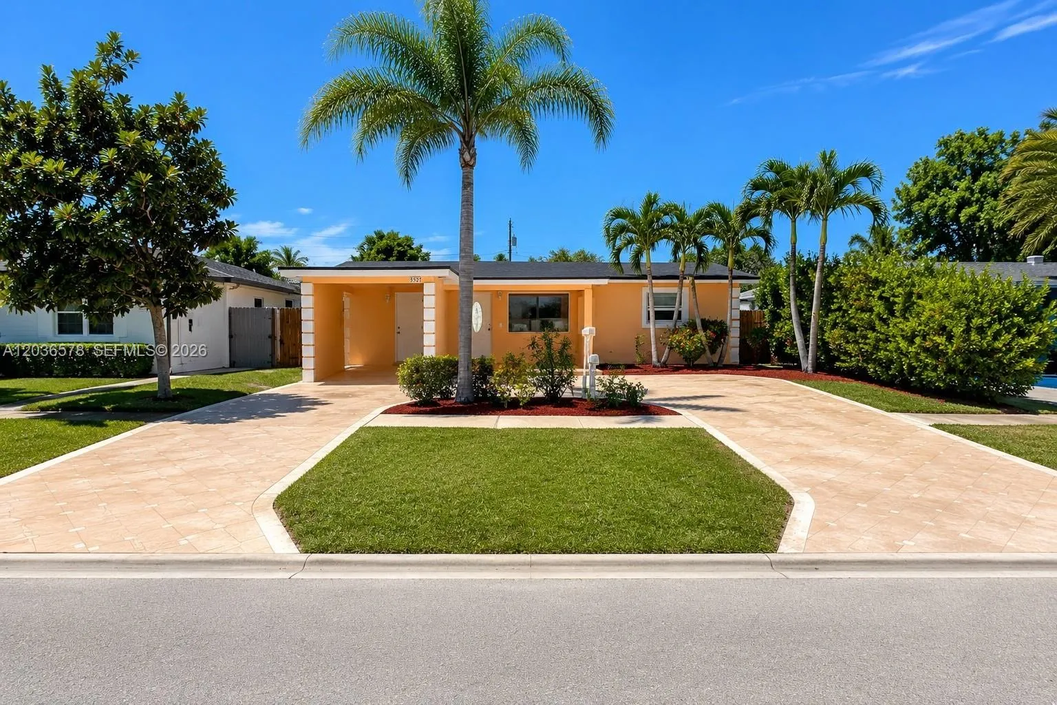 Foto de propiedad en 3327 Taft Street, Hollywood, FL 33021 Hollywood con MLS# 