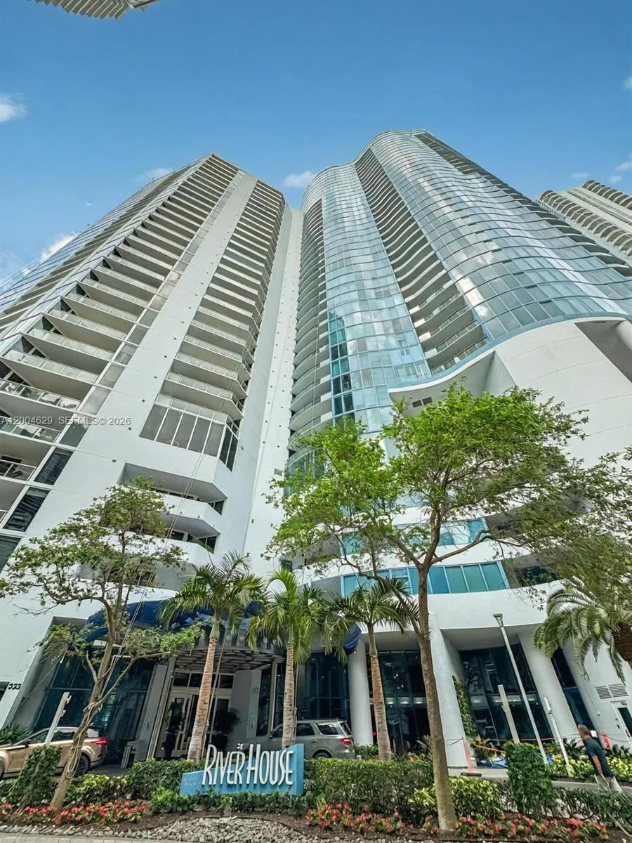 Foto de propiedad en 333 Las Olas Way 304, Fort Lauderdale, FL 33301 Fort Lauderdale con MLS#