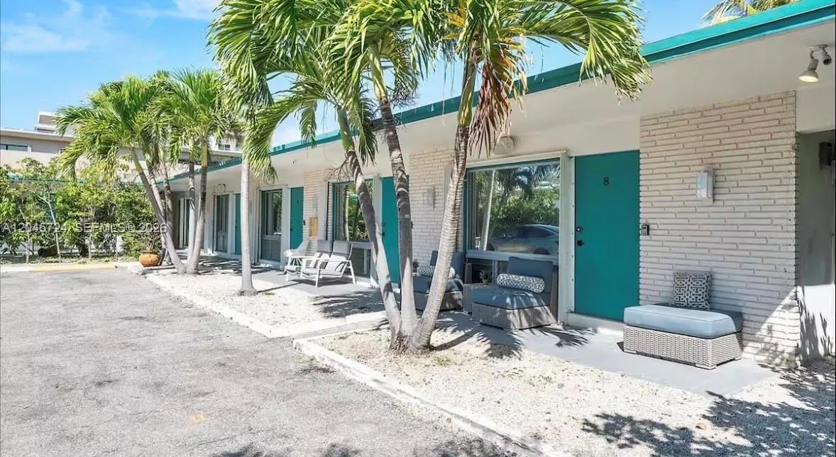 Foto de propiedad en 333 Palm Street, Hollywood, FL 33019 Hollywood con MLS# 