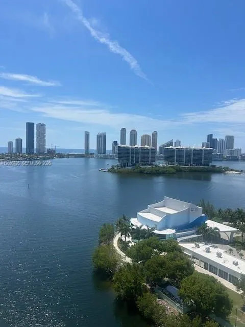 En Venta 3330 NE 190th Street 1719, Aventura, FL 33180, Aventura, FL 33180