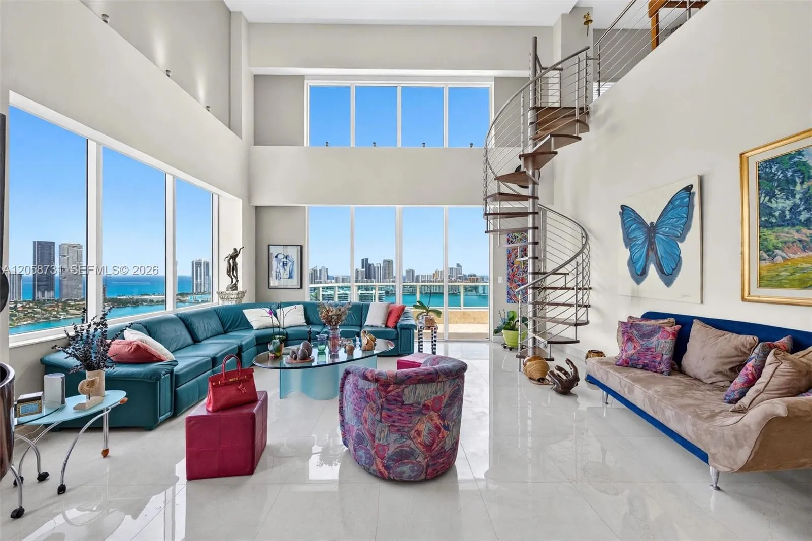 Foto de propiedad en 3330 NE 190th Street UPH14, Aventura, FL 33180 Aventura con MLS# 