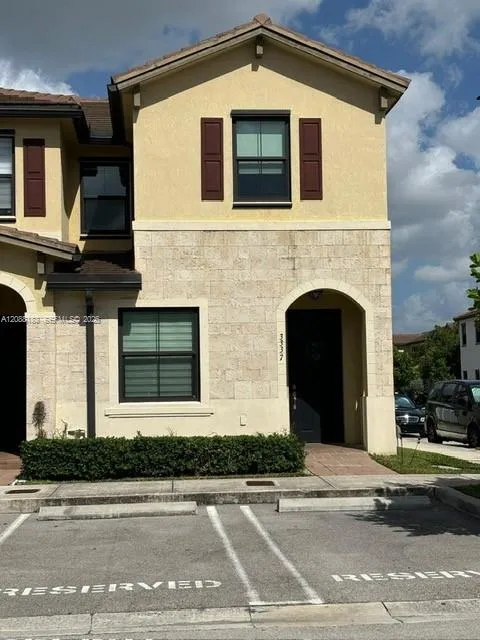 En Renta 3337 W 105th Terrace, Hialeah, FL 33018, Hialeah, FL 33018