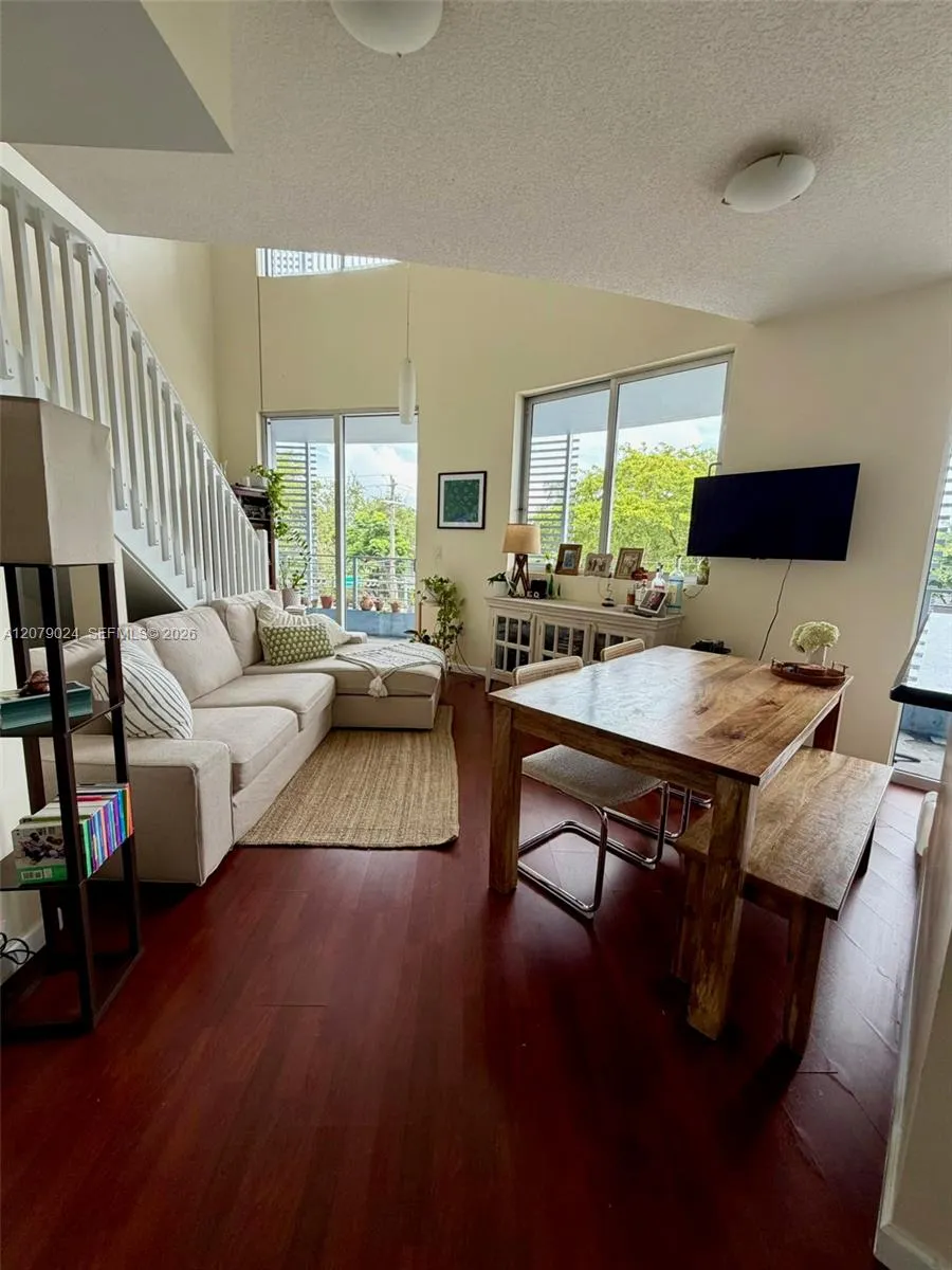 En Renta 3339 Virginia Street 320, Miami, FL 33133, Miami, FL 33133