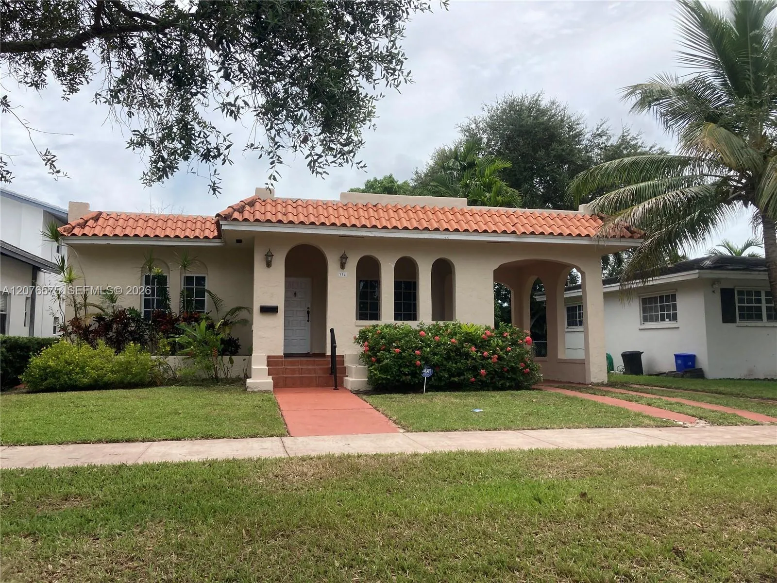 Foto de propiedad en 334 Alesio Avenue, Coral Gables, FL 33134 Coral Gables con MLS# 