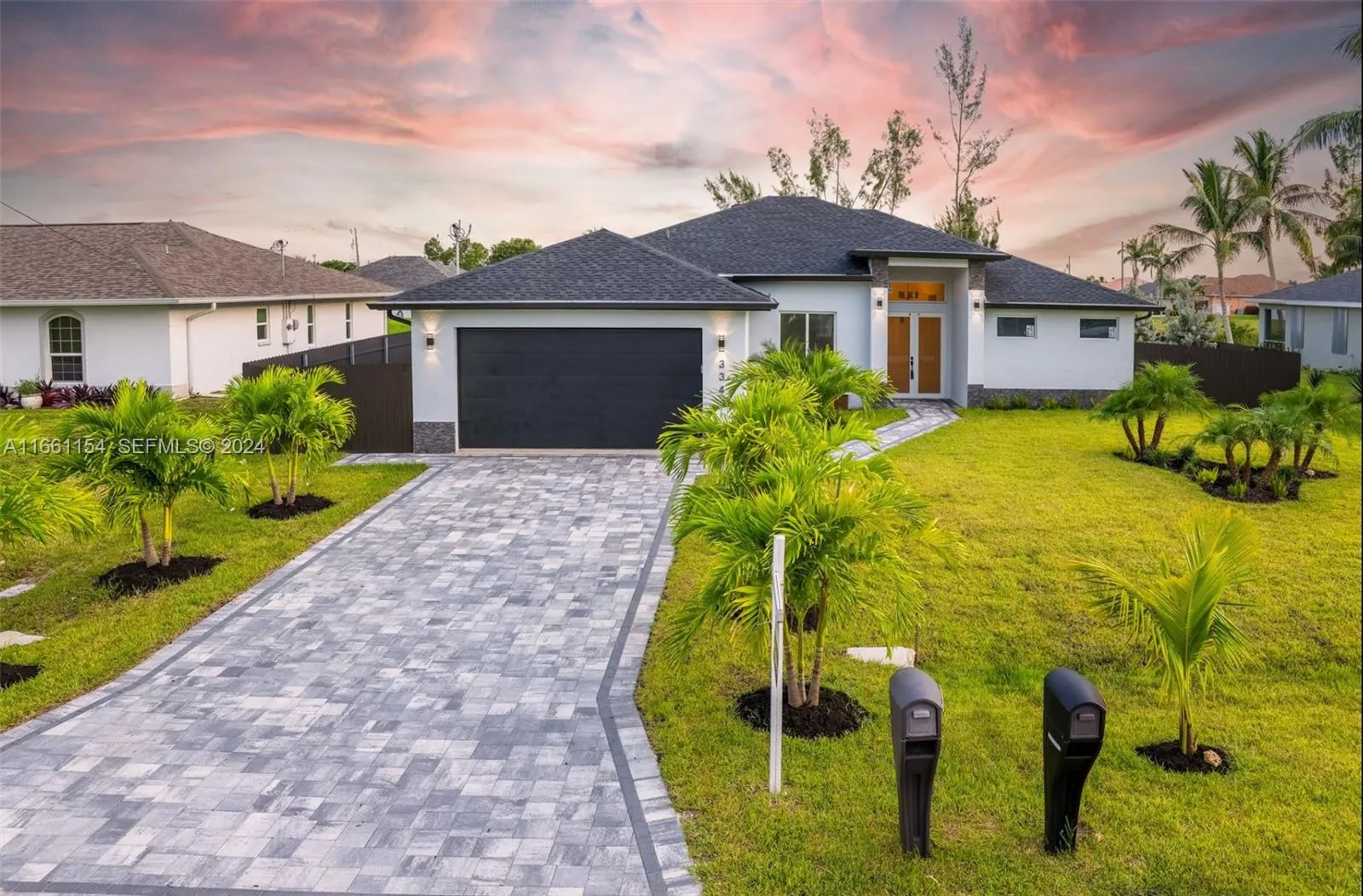 Foto de propiedad en 334 SW 21st Terrace, Cape Coral, FL 33991 Cape Coral con MLS# 