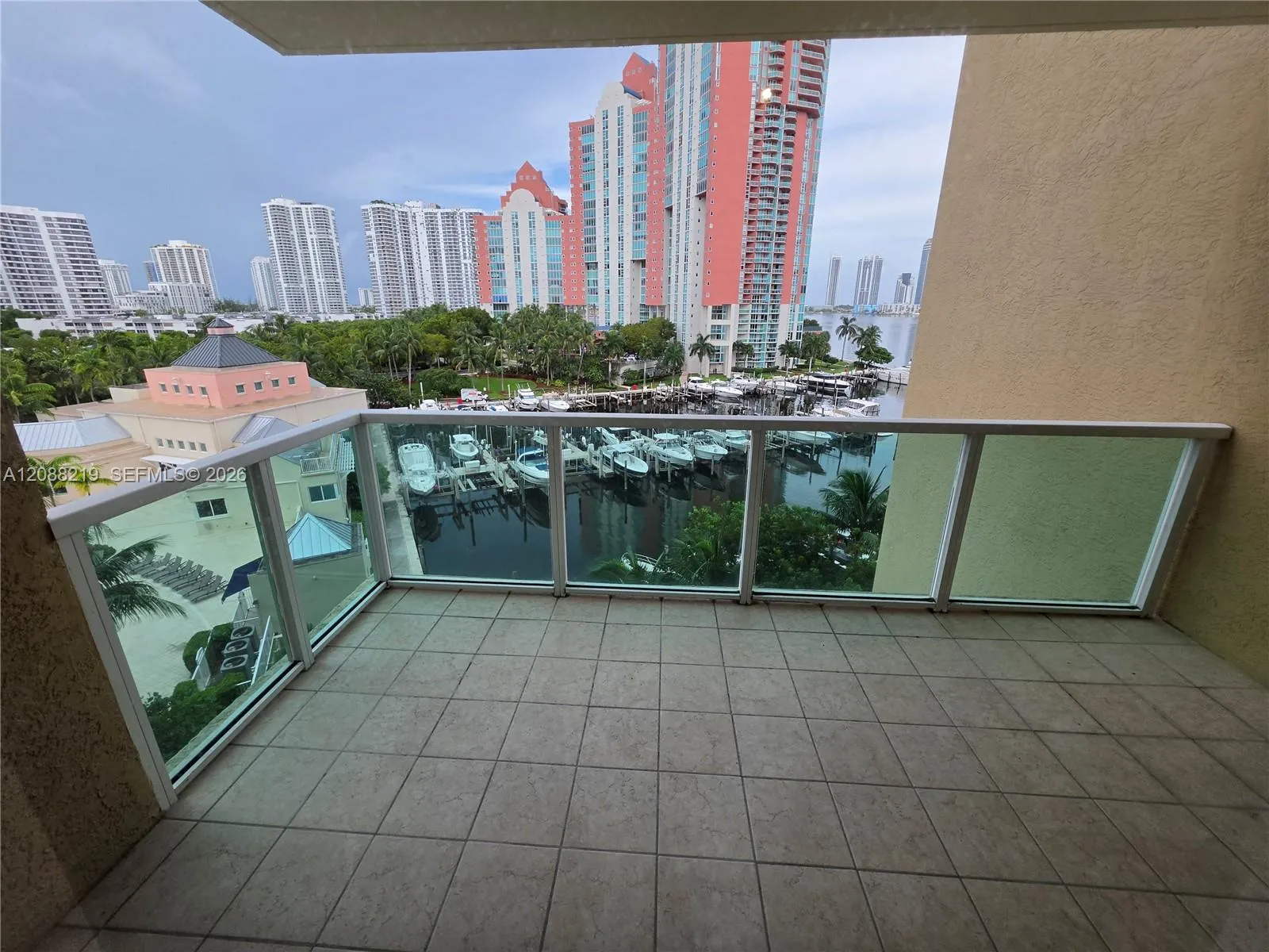En Venta 3340 NE 190th Street 705, Aventura, FL 33180, Aventura, FL 33180