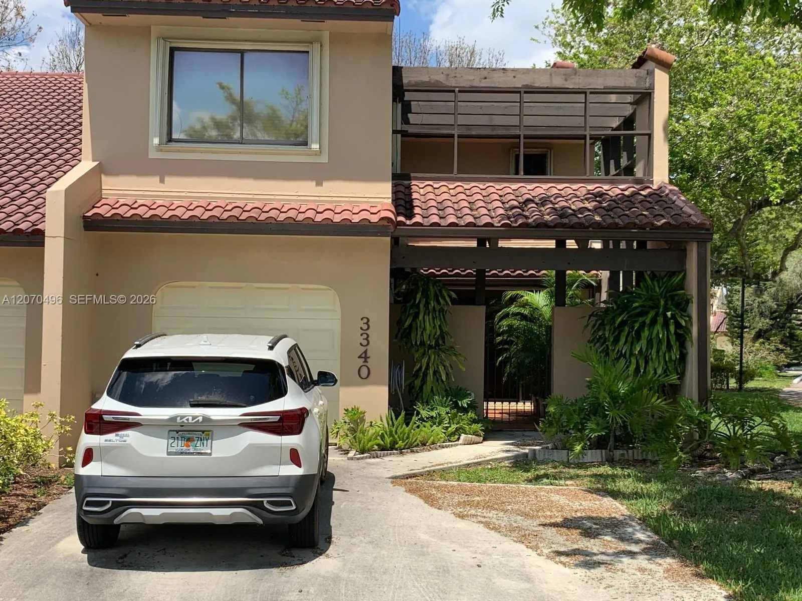 Foto de propiedad en 3340 Torremolinos Avenue A-40, Doral, FL 33178 Doral con MLS# 