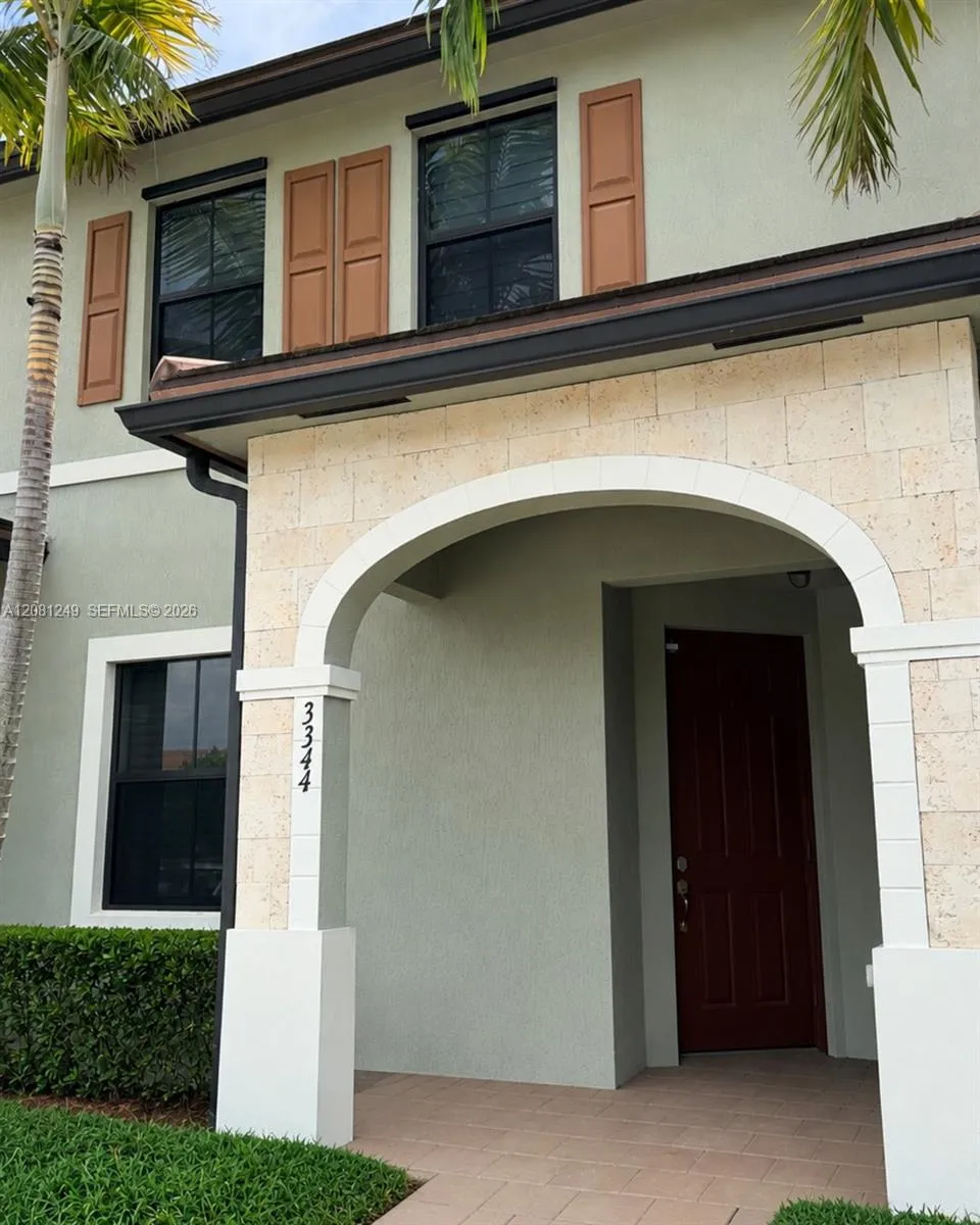 Foto de propiedad en 3344 W 105th Terrace, Hialeah, FL 33018 Hialeah con MLS# 