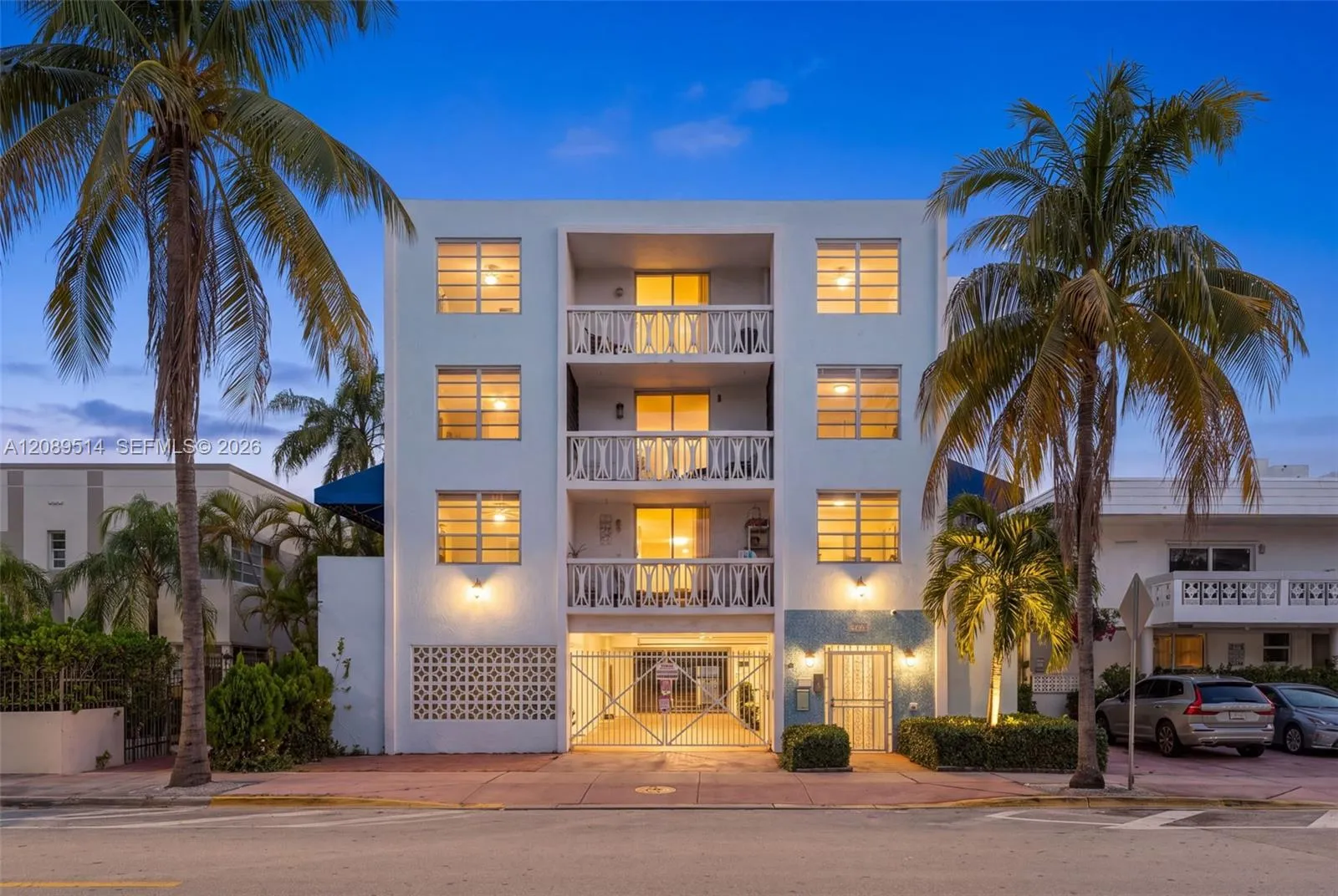 En Venta 335 Collins Avenue 407, Miami Beach, FL 33139, Miami Beach, FL 33139