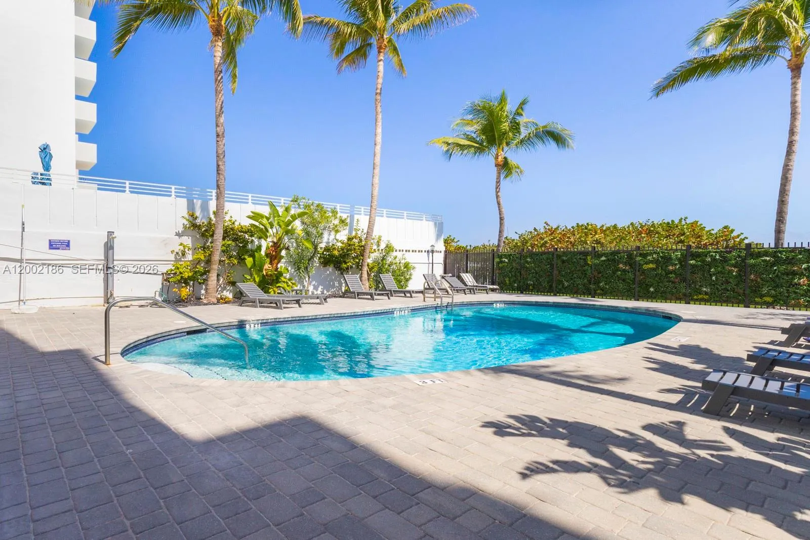 Foto de propiedad en 335 Ocean Drive 120, Miami Beach, FL 33139 Miami Beach con MLS# 