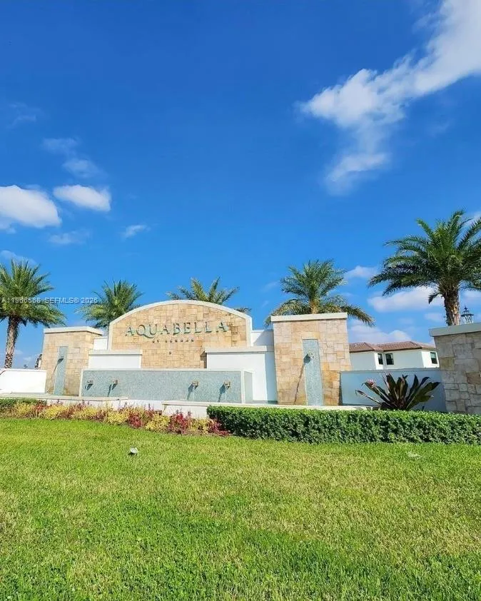 Foto de propiedad en 3350 W 112th Street, Hialeah, FL 33018 Hialeah con MLS# 