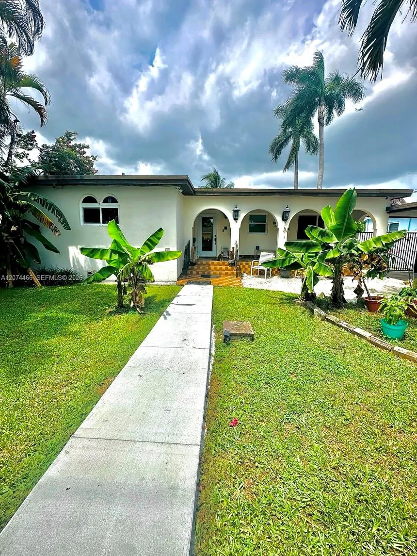 En Venta 3351 NW 20th Street, Miami, FL 33142, Miami, FL 33142