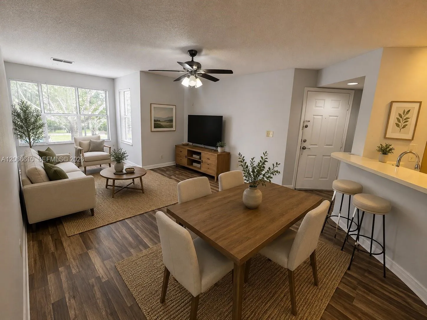Foto de propiedad en 3360 N Pinewalk Drive N 1324, Margate, FL 33063 Margate con MLS# 