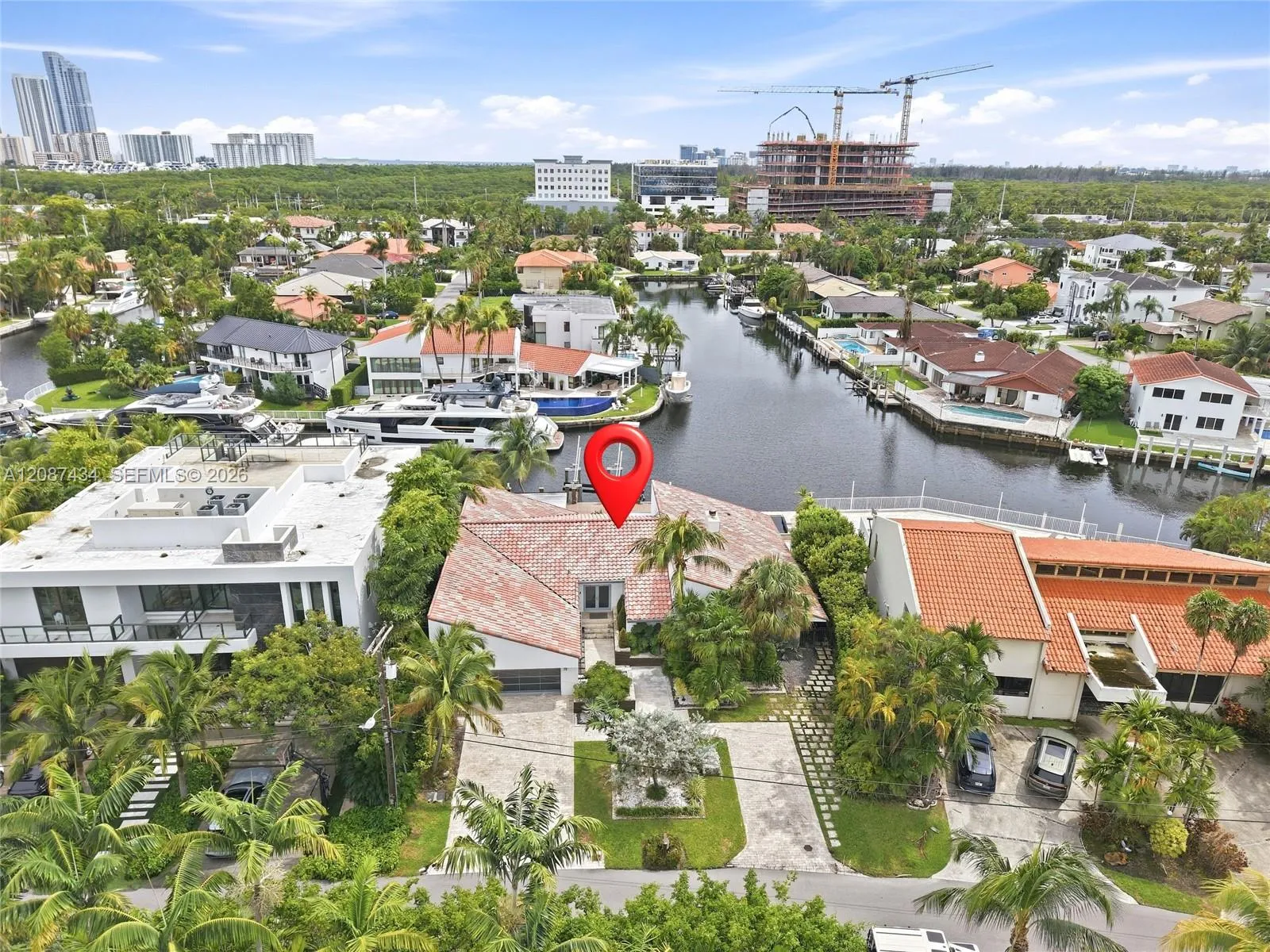 En Venta 3360 NE 165th Street, North Miami Beach, FL 33160, North Miami Beach, FL 33160
