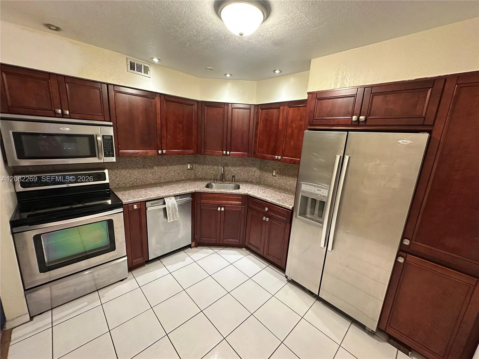 Foto de propiedad en 3360 Spanish Moss Terrace 203, Lauderhill, FL 33319 Lauderhill con MLS# 