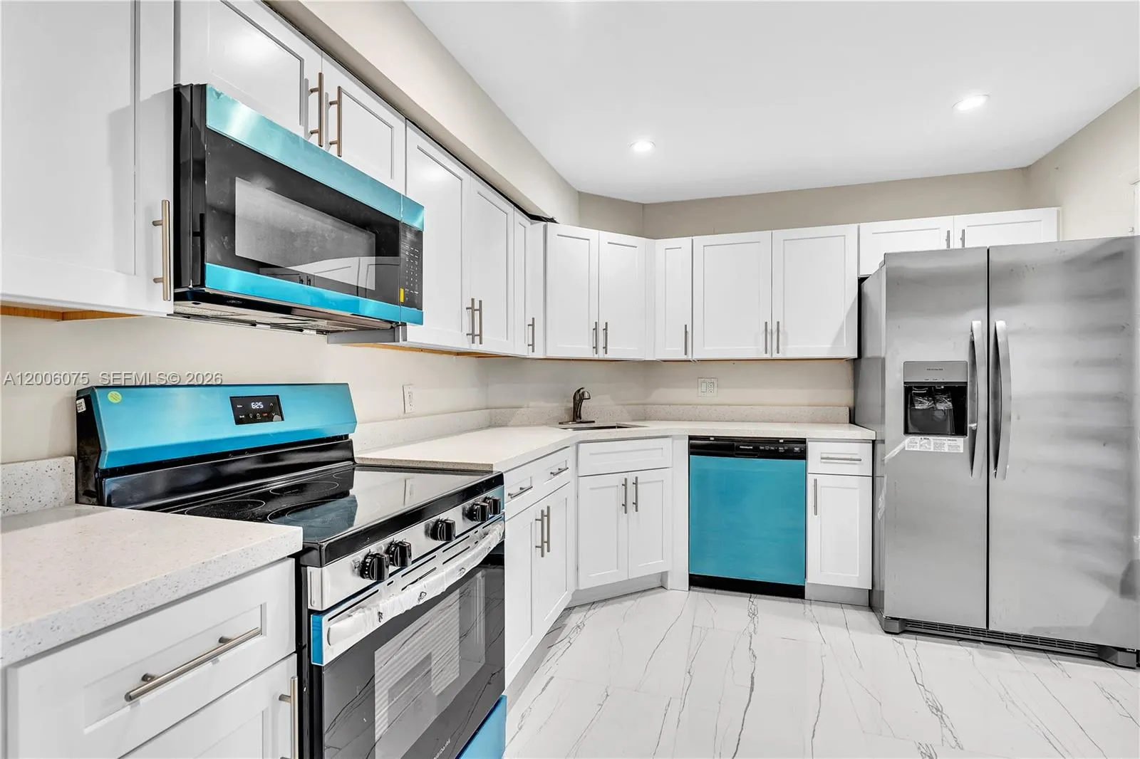Foto de propiedad en 3360 Spanish Moss Terrace 305, Lauderhill, FL 33319 Lauderhill con MLS# 