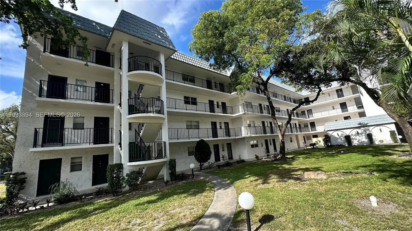 En Venta 3360 Spanish Moss Terrace 403, Lauderhill, FL 33319, Lauderhill, FL 33319