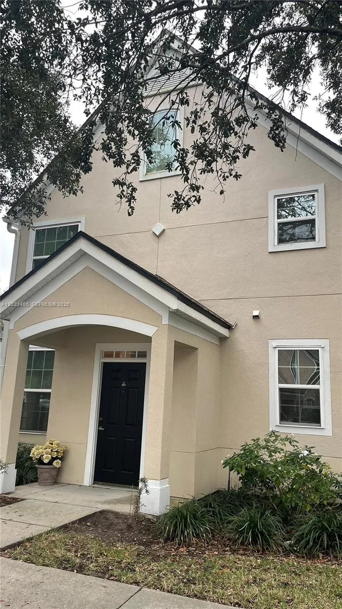 Foto de propiedad en 3368 Parkchester Square Boulevard 103, Orlando, FL 32835 Orlando con MLS# 