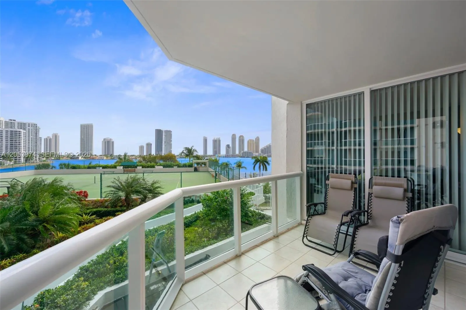 Foto de propiedad en 3370 Hidden Bay Drive 507, Aventura, FL 33180 Aventura con MLS#