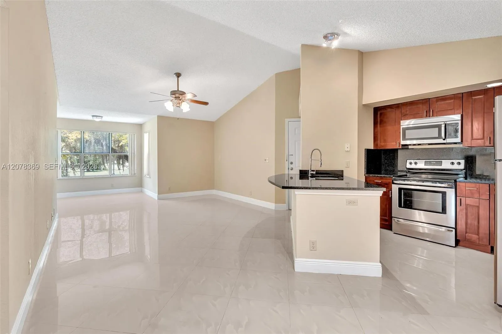 En Renta 3370 Pinewalk Drive N 1222, Margate, FL 33063, Margate, FL 33063