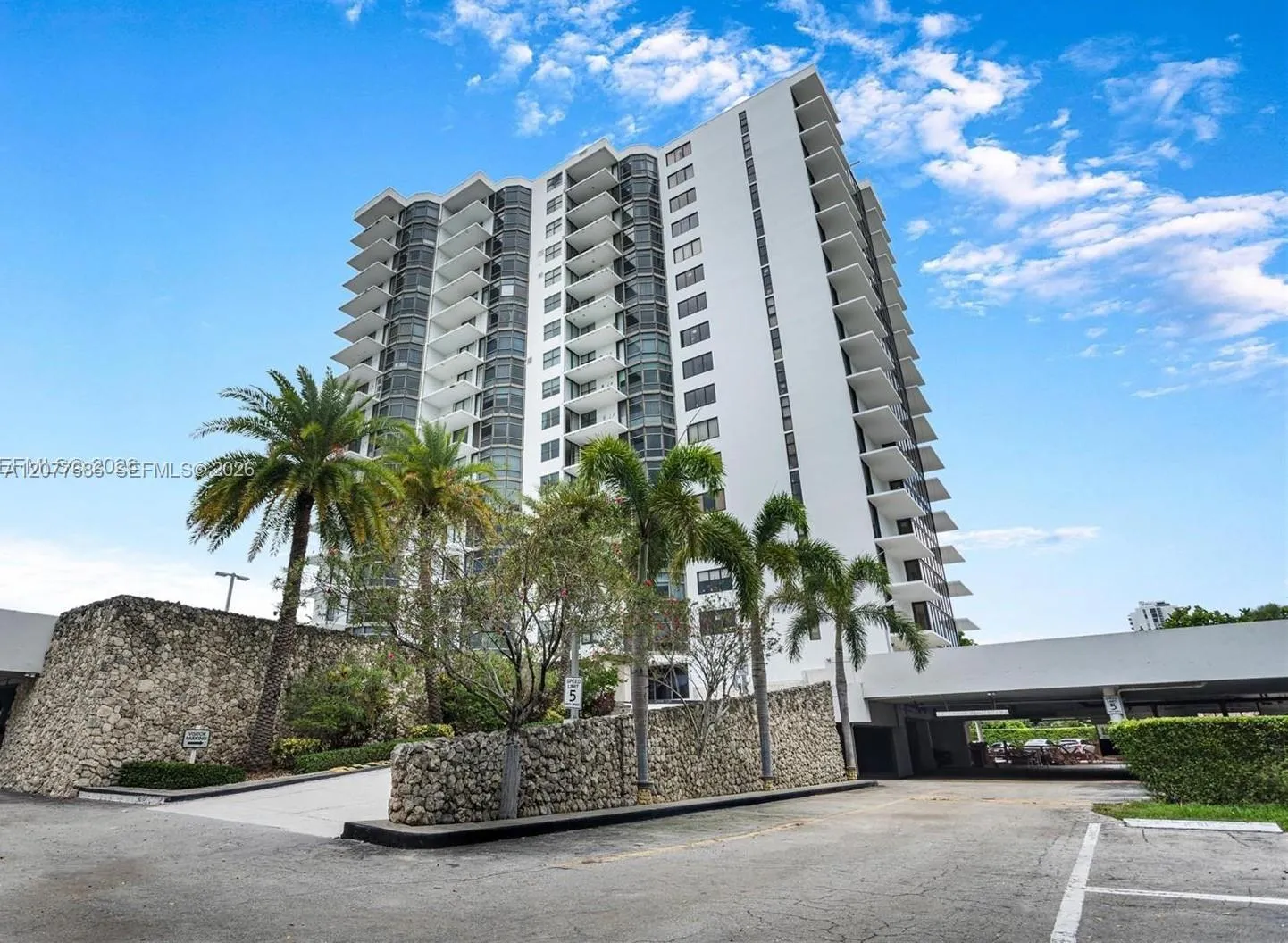 En Renta 3375 N Country Club Drive 607, Aventura, FL 33180, Aventura, FL 33180